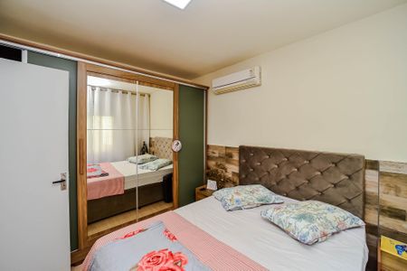 Quarto de apartamento à venda com 1 quarto, 44m² em Vila Ipiranga, Porto Alegre