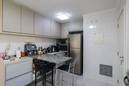 Apartamento à venda com 122m², 3 quartos e 3 vagas Apartamento à venda com 122m², 3 quartos e 3 vagasCozinha