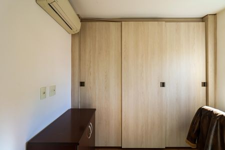 Apartamento à venda com 122m², 3 quartos e 3 vagas Apartamento à venda com 122m², 3 quartos e 3 vagasQuarto