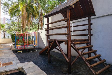 Apartamento à venda com 122m², 3 quartos e 3 vagas Apartamento à venda com 122m², 3 quartos e 3 vagasÁrea comum