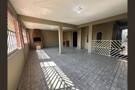 Casa para alugar com 120m², 3 quartos e 2 vagasChurrasqueira