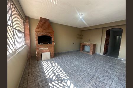 Casa para alugar com 120m², 3 quartos e 2 vagasChurrasqueira