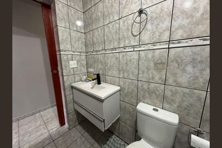 Casa para alugar com 120m², 3 quartos e 2 vagasBanheiro
