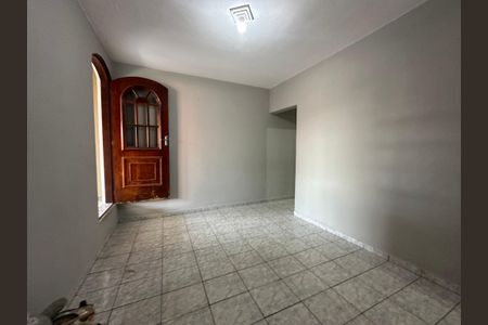 Casa para alugar com 120m², 3 quartos e 2 vagasSala