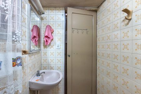 Studio para alugar com 38m², 0 quarto e sem vaga Studio para alugar com 38m², 0 quarto e sem vagaBanheiro
