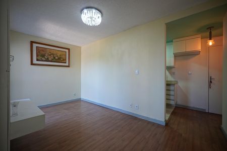 Sala de apartamento para alugar com 2 quartos, 44m² em Liberdade, São Paulo