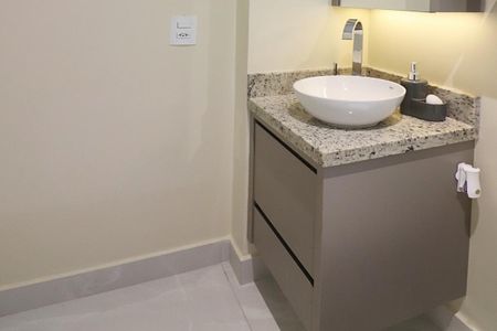Apartamento à venda com 57m², 2 quartos e 1 vagaBanheiro Social