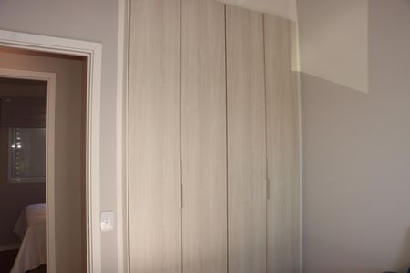 Casa de Condomínio para alugar com 2 quartos, 70m² em Aguassai, Cotia