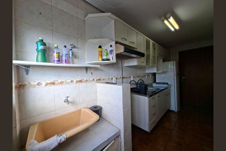 Cozinha de apartamento para alugar com 1 quarto, 44m² em Agronomia, Porto Alegre