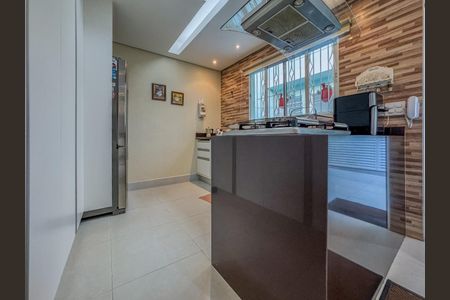 Casa à venda com 225m², 3 quartos e 5 vagas Casa à venda com 225m², 3 quartos e 5 vagasFoto 11