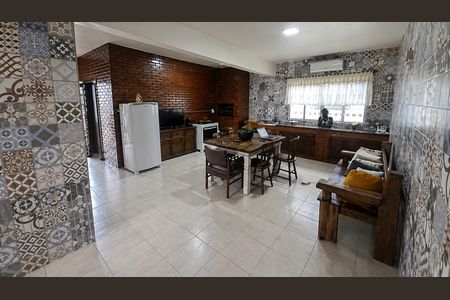 Cozinha de casa à venda com 2 quartos, 127m² em Harmonia, Canoas