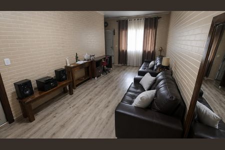 Sala de casa à venda com 2 quartos, 127m² em Harmonia, Canoas