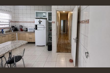 Cozinha de casa à venda com 2 quartos, 127m² em Harmonia, Canoas