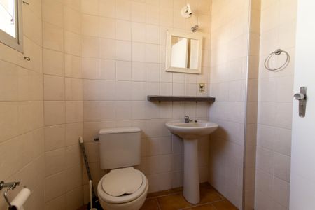 Banheiro de apartamento para alugar com 1 quarto, 38m² em Vila Itapura, Campinas