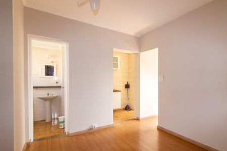 Sala de apartamento para alugar com 1 quarto, 38m² em Vila Itapura, Campinas