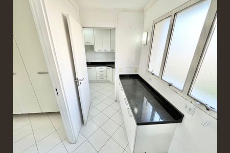 Apartamento para alugar com 119m², 3 quartos e 2 vagas Apartamento para alugar com 119m², 3 quartos e 2 vagasÁrea de Serviço