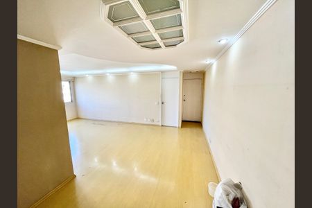 Apartamento para alugar com 119m², 3 quartos e 2 vagas Apartamento para alugar com 119m², 3 quartos e 2 vagasSala