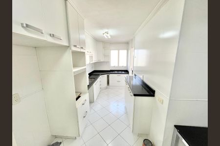 Apartamento para alugar com 119m², 3 quartos e 2 vagas Apartamento para alugar com 119m², 3 quartos e 2 vagasCozinha