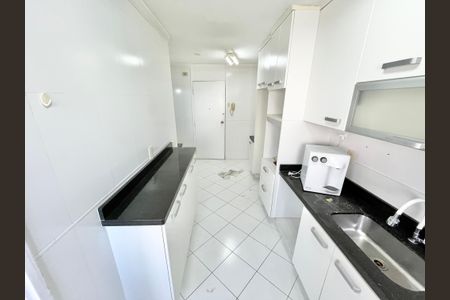 Apartamento para alugar com 119m², 3 quartos e 2 vagas Apartamento para alugar com 119m², 3 quartos e 2 vagasCozinha