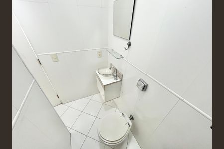 Apartamento para alugar com 119m², 3 quartos e 2 vagas Apartamento para alugar com 119m², 3 quartos e 2 vagasBanheiro de serviço
