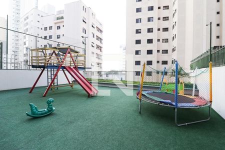 Apartamento para alugar com 119m², 3 quartos e 2 vagas Apartamento para alugar com 119m², 3 quartos e 2 vagasÁrea comum - Playground