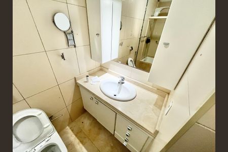 Apartamento para alugar com 119m², 3 quartos e 2 vagas Apartamento para alugar com 119m², 3 quartos e 2 vagasBanheiro