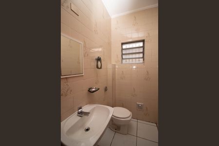 Casa para alugar com 200m², 3 quartos e 3 vagasBanheiro Social