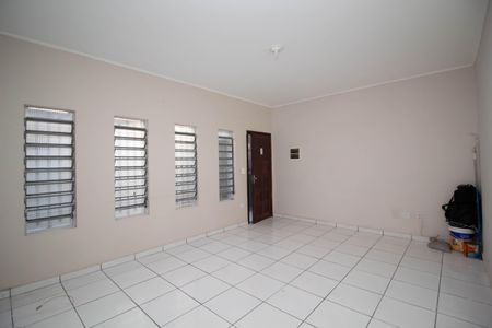 Casa para alugar com 200m², 3 quartos e 3 vagasSala