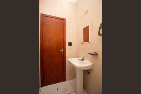 Casa para alugar com 200m², 3 quartos e 3 vagasBanheiro Social