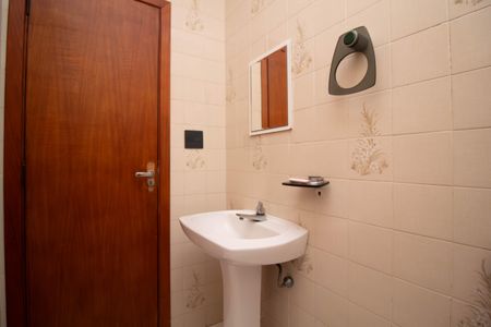 Casa para alugar com 200m², 3 quartos e 3 vagasBanheiro Social