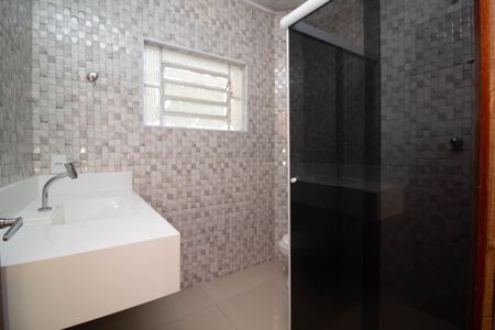 Casa para alugar com 200m², 3 quartos e 3 vagasBanheiro 2