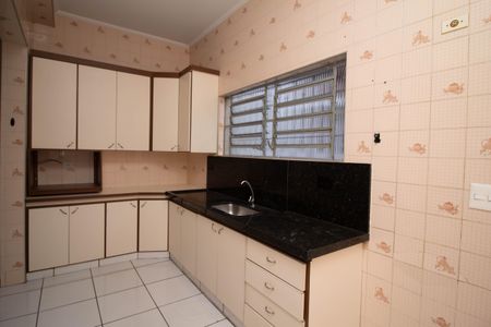 Casa para alugar com 200m², 3 quartos e 3 vagasCozinha - Armários