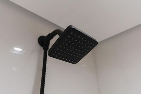 Apartamento à venda com 55m², 2 quartos e 1 vaga Apartamento à venda com 55m², 2 quartos e 1 vagaBanheiro social