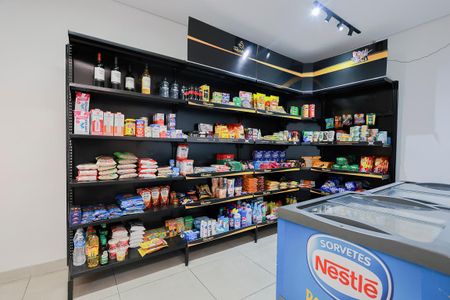 Apartamento à venda com 55m², 2 quartos e 1 vaga Apartamento à venda com 55m², 2 quartos e 1 vagaÁrea comum - Mini-mercado