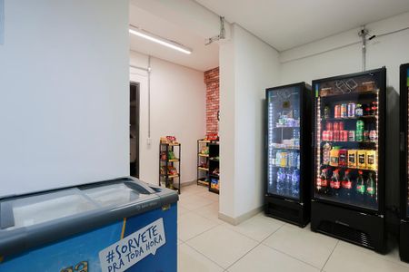 Apartamento à venda com 55m², 2 quartos e 1 vaga Apartamento à venda com 55m², 2 quartos e 1 vagaÁrea comum - Mini-mercado