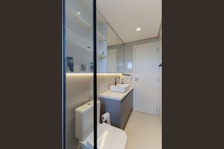 Apartamento à venda com 55m², 2 quartos e 1 vaga Apartamento à venda com 55m², 2 quartos e 1 vagaBanheiro da suíte
