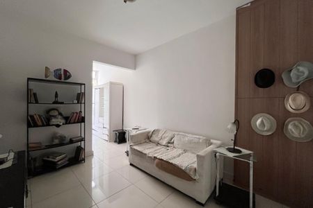 Sala  de apartamento à venda com 1 quarto, 46m² em Copacabana, Rio de Janeiro