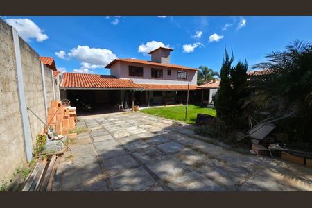 Casa para alugar com 3 quartos, 480m² em Várzea, Lagoa Santa