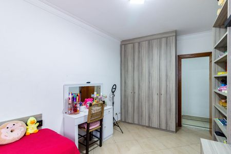 Casa à venda com 194m², 4 quartos e 3 vagas Casa à venda com 194m², 4 quartos e 3 vagasQuarto 4
