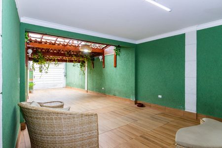Casa à venda com 194m², 4 quartos e 3 vagas Casa à venda com 194m², 4 quartos e 3 vagasGaragem