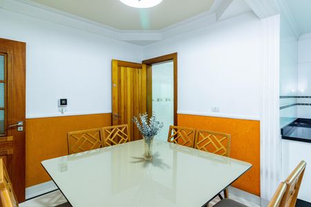 Casa à venda com 194m², 4 quartos e 3 vagas Casa à venda com 194m², 4 quartos e 3 vagasCozinha