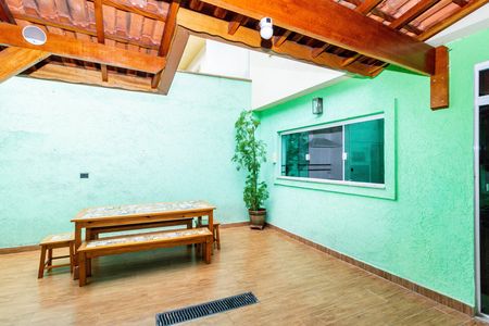 Casa à venda com 194m², 4 quartos e 3 vagas Casa à venda com 194m², 4 quartos e 3 vagasQuintal dos Fundos / Churrasqueira