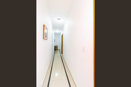 Casa à venda com 194m², 4 quartos e 3 vagas Casa à venda com 194m², 4 quartos e 3 vagasCorredor