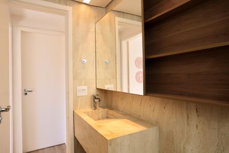 Apartamento para alugar com 80m², 2 quartos e 2 vagasBanheiro