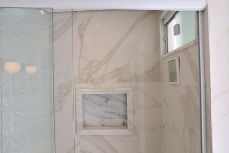 Apartamento para alugar com 80m², 2 quartos e 2 vagasBanheiro de serviço
