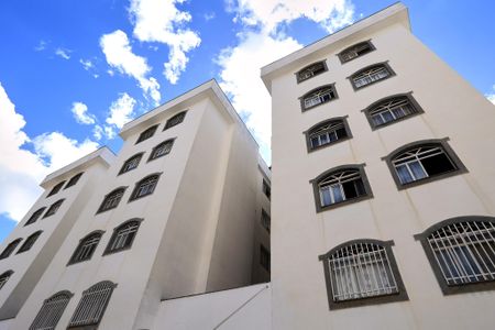 Apartamento para alugar com 80m², 2 quartos e 2 vagasFachada