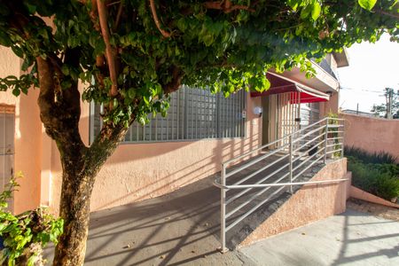 Casa para alugar com 350m², 4 quartos e 1 vagaÁREA EXTERNA FRENTE
