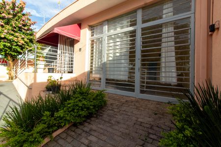 Casa para alugar com 350m², 4 quartos e 1 vagaÁREA EXTERNA FRENTE