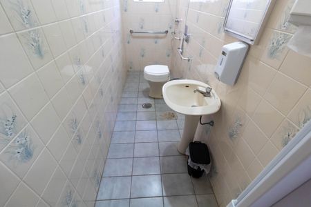 Casa para alugar com 350m², 4 quartos e 1 vagaBANHEIRO 2
