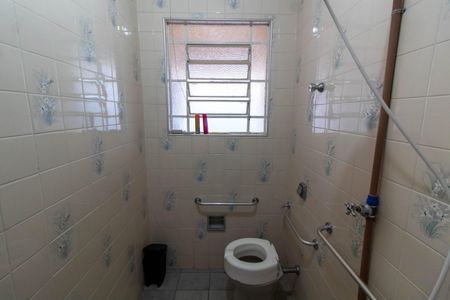 Casa para alugar com 350m², 4 quartos e 1 vagaBANHEIRO 1